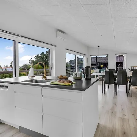 Fin - 150m From The Sea By Interhome Hébergement de vacances *