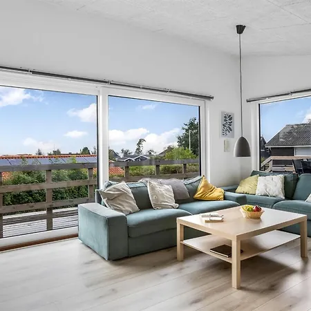 Fin - 150m From The Sea By Interhome Feriehus