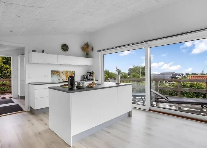 Fin - 150m From The Sea By Interhome