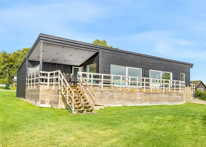 Fin - 150m From The Sea By Interhome