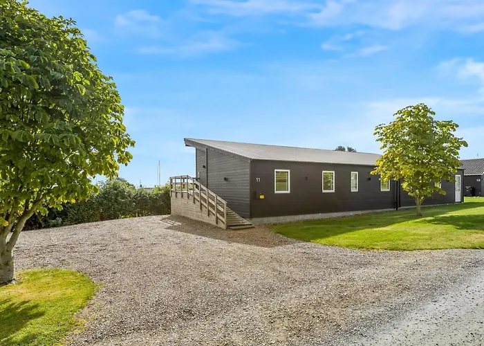 Fin - 150m From The Sea By Interhome