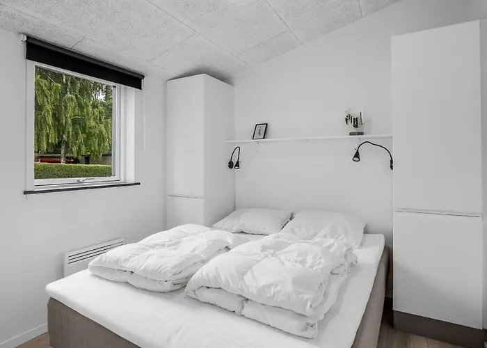 Holiday home Fin - 150m From The Sea By Interhome Abjerg