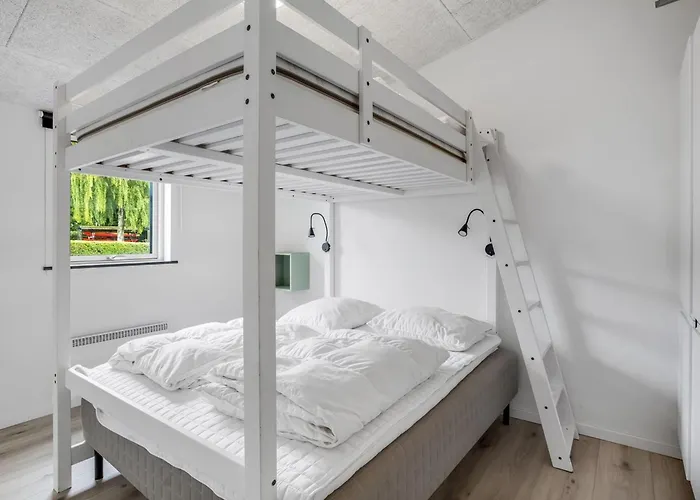 Fin - 150m From The Sea By Interhome